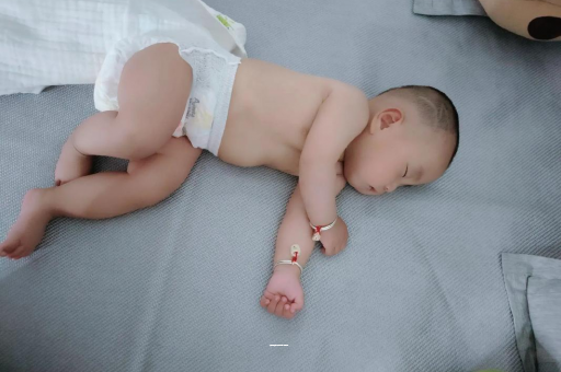 仁怀五个月宝宝呕吐